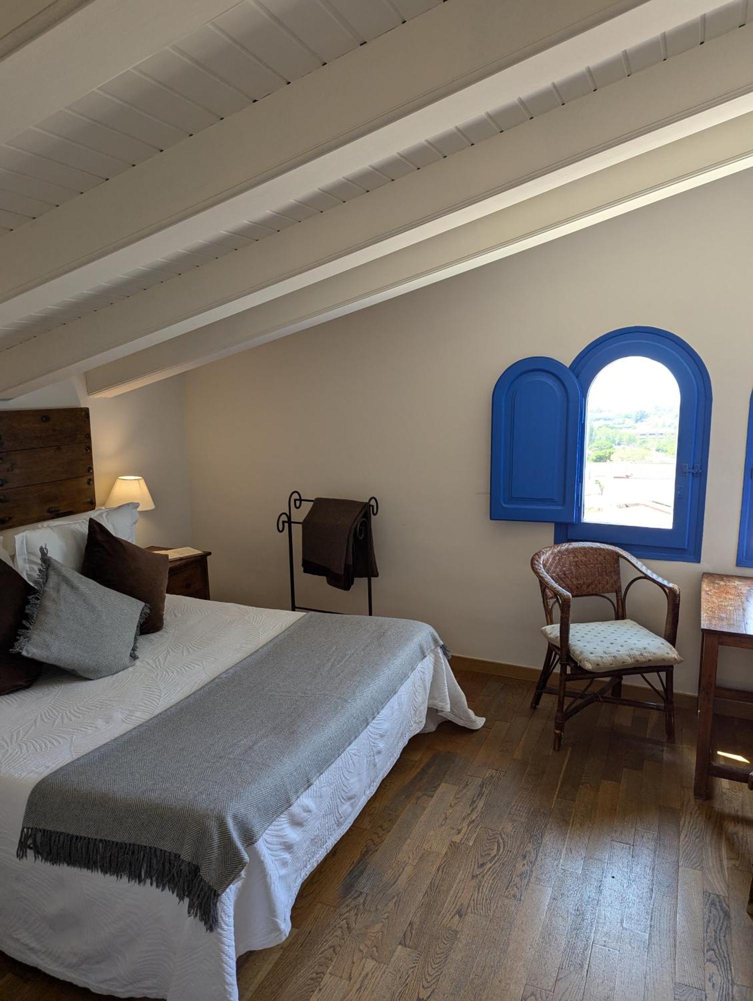 Hostal De La Placa - Hotel Boutique Cabrils Buitenkant foto